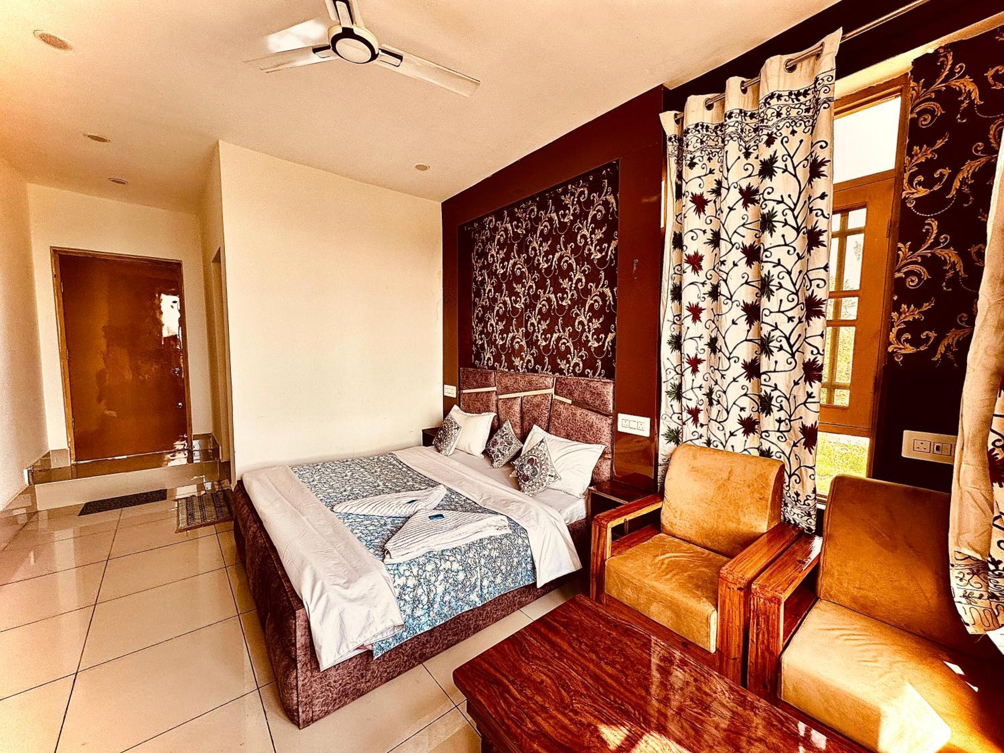 Hotel Gulmarg Residency, Kunzer Gulmarg Exterior foto